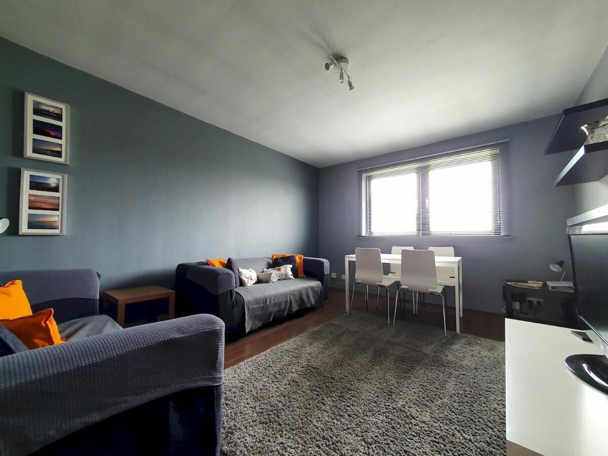 2 Bedroom, Free Parking & Netflix Near Hospitals Aberdeen Luaran gambar